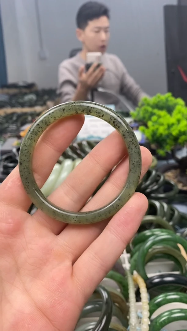 未镶嵌手镯和田玉53.5