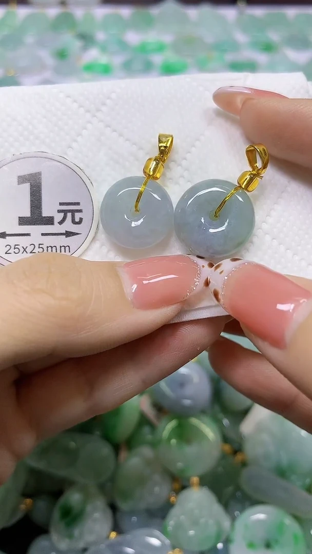 颈饰未镶嵌翡翠 天然翡翠A货