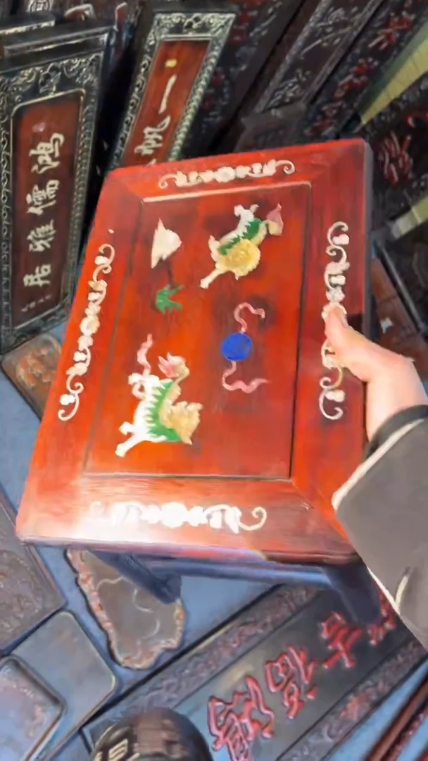 【闪购商品】非洲紫檀（红花梨）凳子