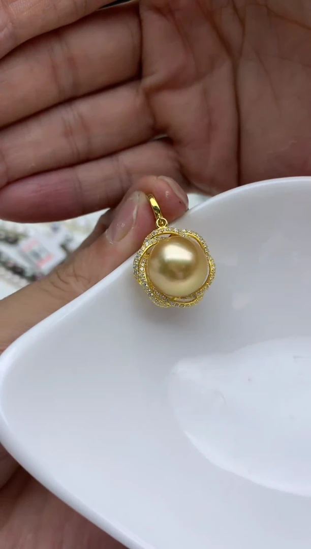 银S925镶嵌FF海水珍珠金珠吊坠(赠链）