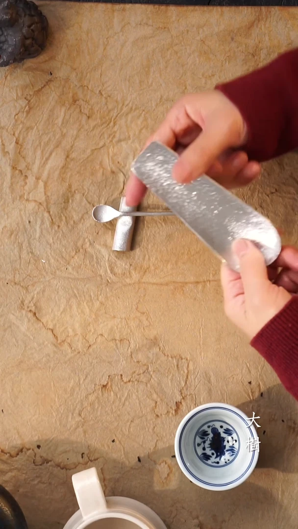 【闪购商品】锤纹锡茶 则(尺寸 16.3*0.6)