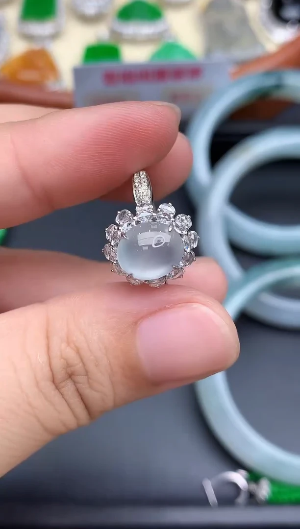 18K金镶嵌戒指翡翠535-中国好珍宝