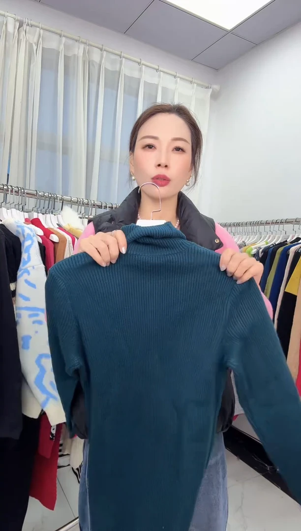 诚**意蓝色毛衣00000