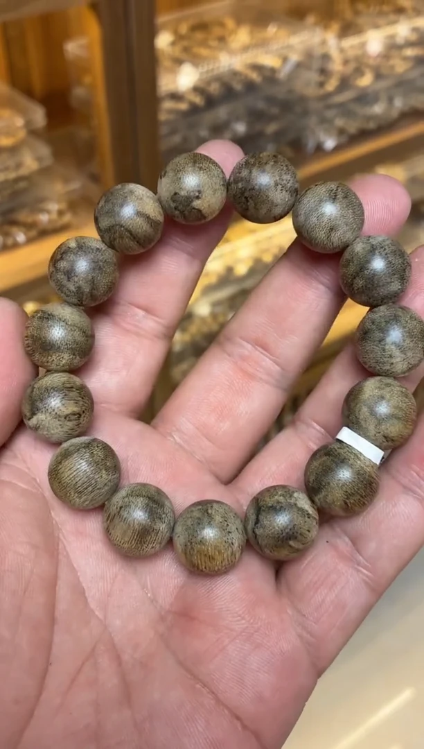 沉香手串 文莱圆珠单圈昆仑梅格1.6多样性发其一