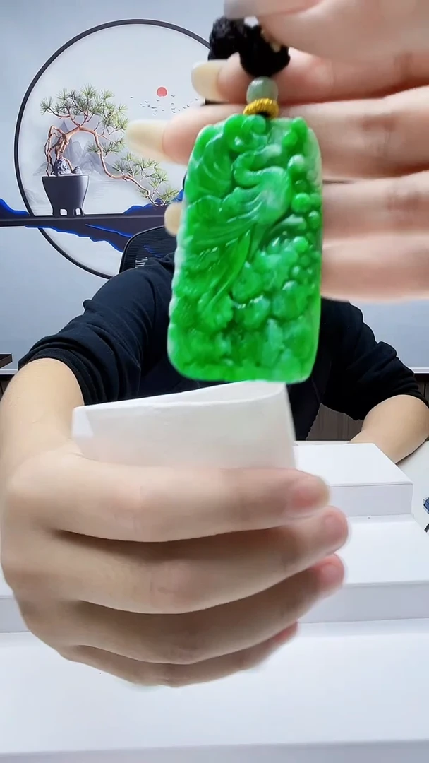 未镶嵌定制翡翠毛货挂件69