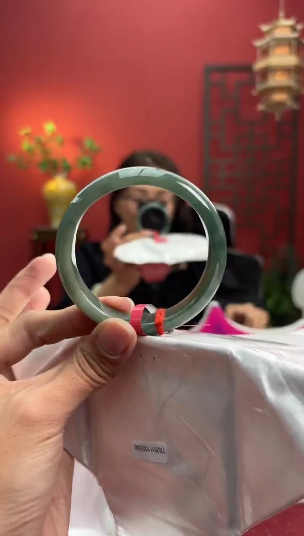 未镶嵌手镯翡翠翡翠手镯15