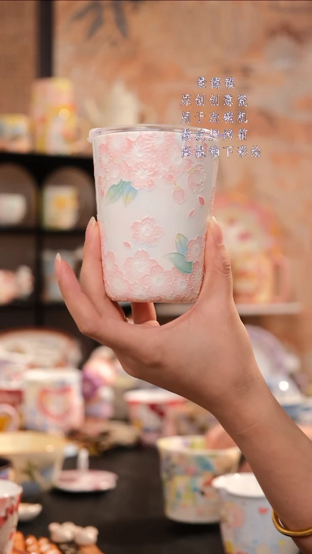 摆件景德镇手工手绘设计师款
