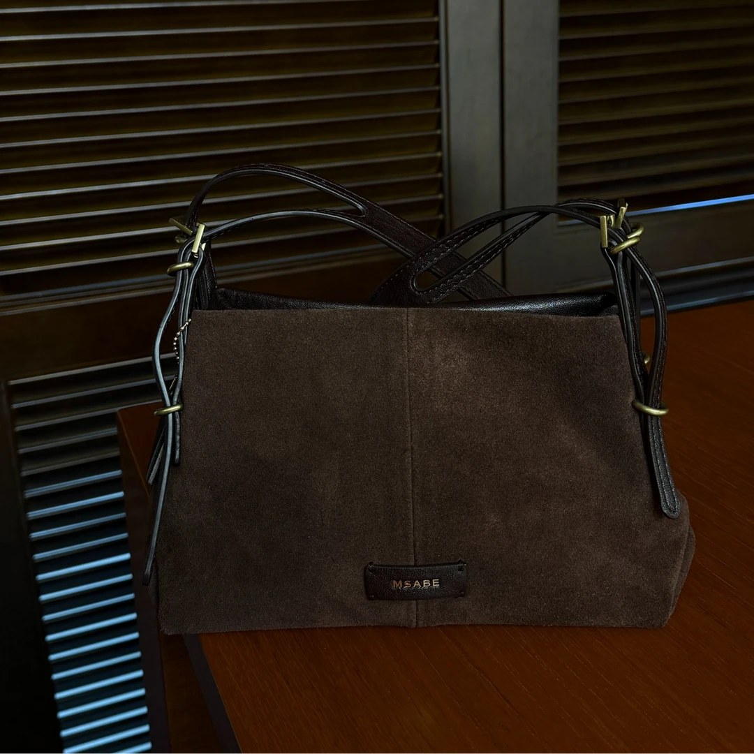 25年时髦斜挎单价重工撞色复古小众托特包