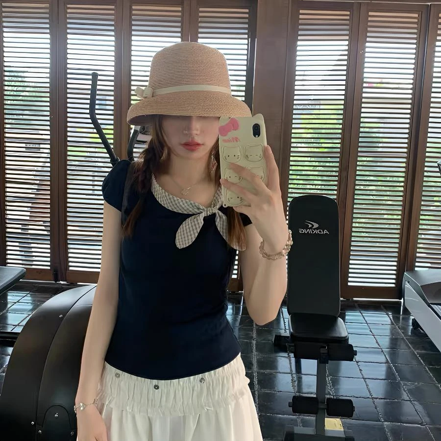 2025年夏季新款韩系穿搭乖巧感短袖恤两色修身显瘦纯欲百搭上衣