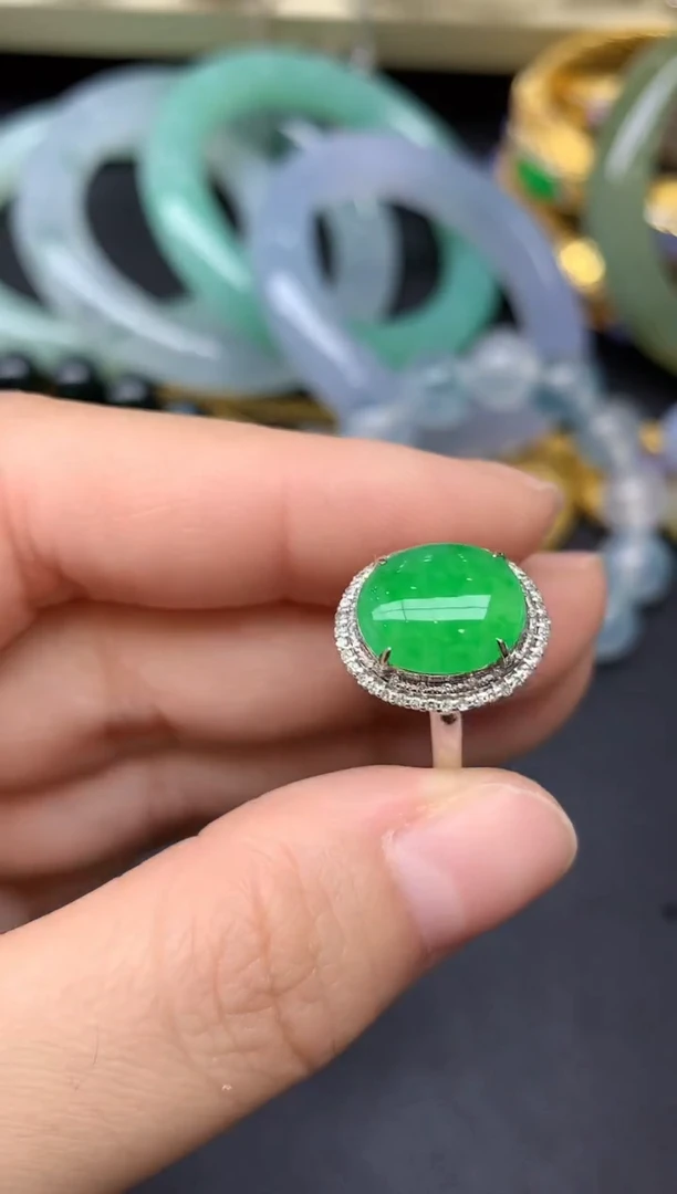 18K金镶嵌戒指翡翠266-雪姐翡翠天天见