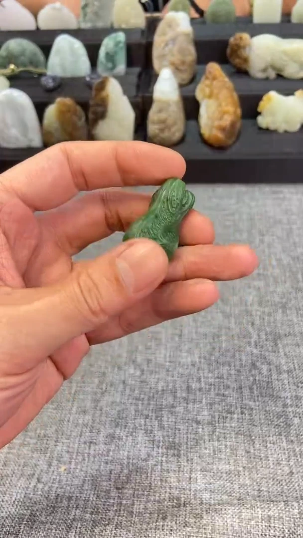 颈饰未镶嵌和田玉（碧玉）和田玉白菜吊坠