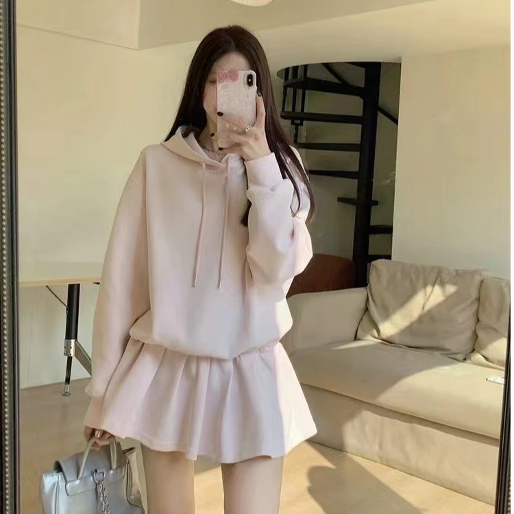 韩系chic粉色连帽卫衣连衣裙女春秋2025新款超火宽松显瘦a字短裙