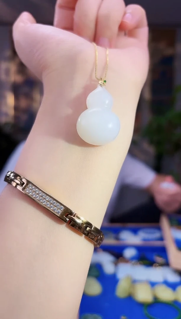 和田玉未镶嵌挂件拍一发一多样性发货