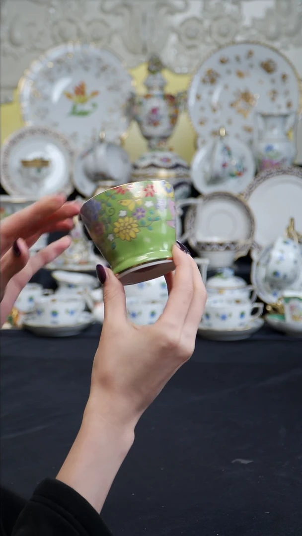 骨瓷婷婷中古器物如图所示79