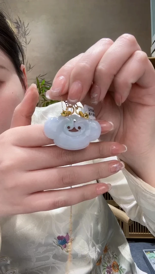 【闪购商品】翡翠颈饰未镶嵌吊坠