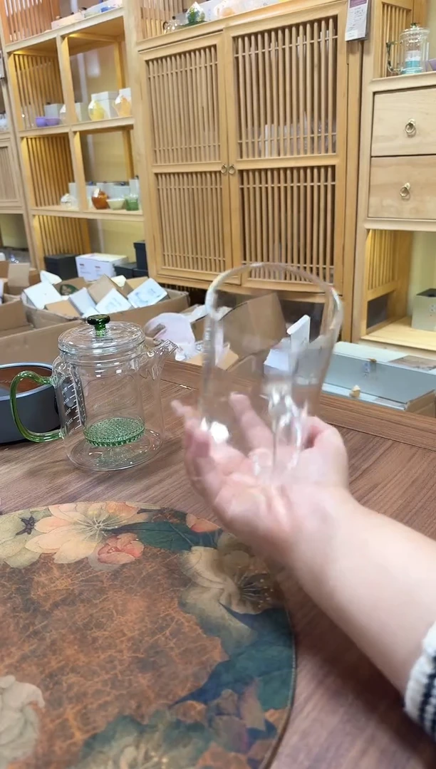 103白色大杯子