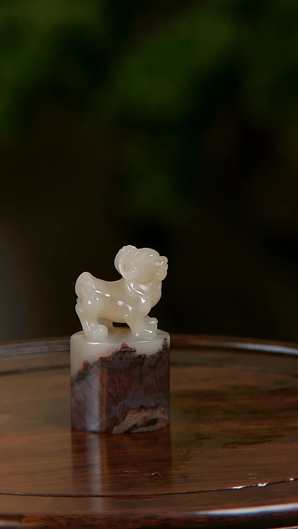 老挝石彩冻瑞兽章石雕印章