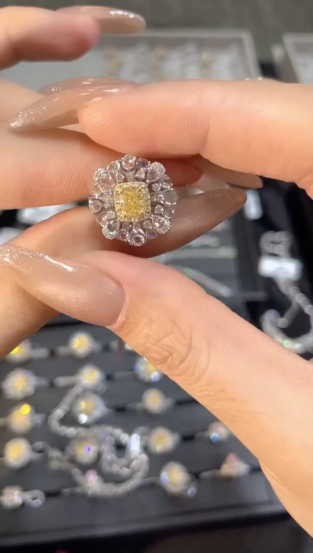 18K金镶嵌戒指钻石两用戒指YT