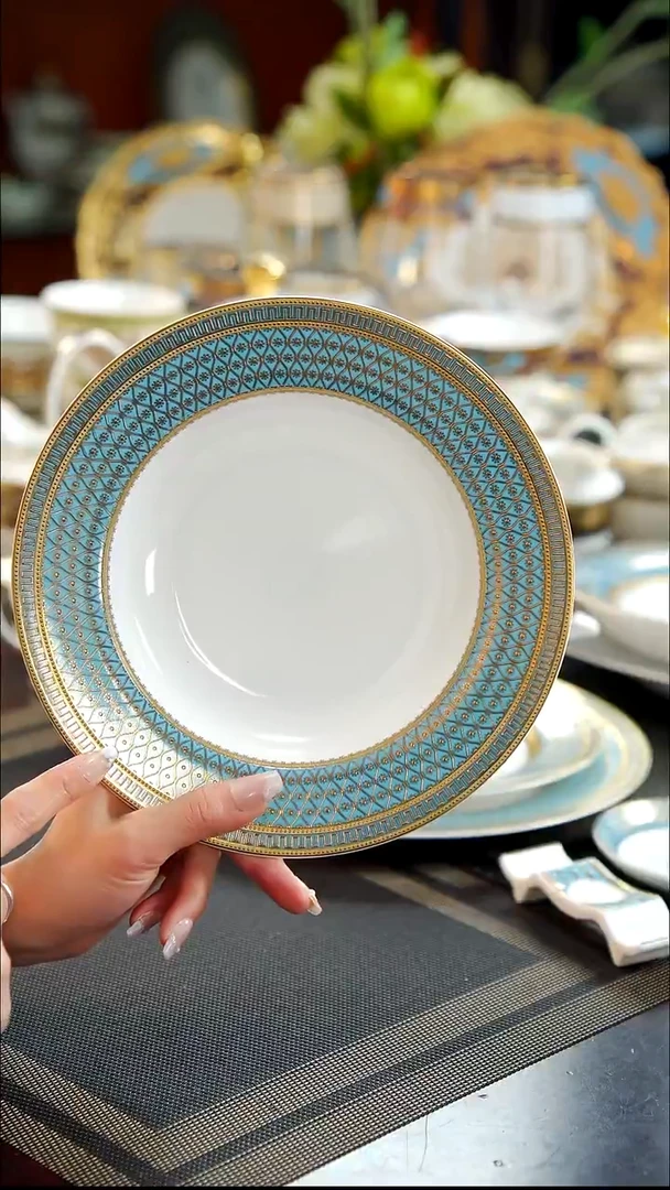 瓷片8.5英寸草帽盘1个