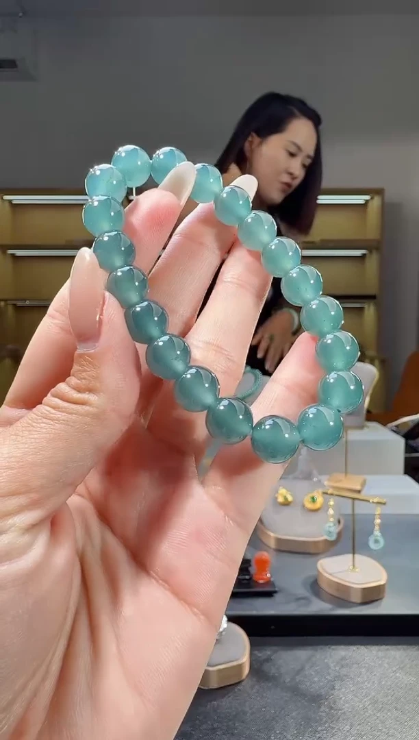 未镶嵌手串翡翠手串（多样性发其一）