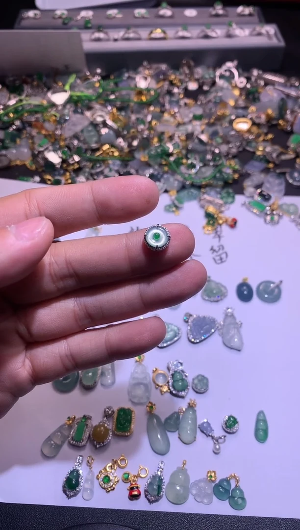 【闪购商品】翡翠吊坠(不含链)银S925镶嵌11