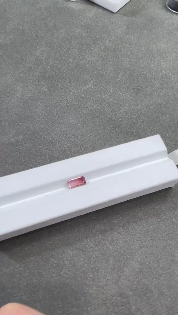 未镶嵌1碧玺裸石