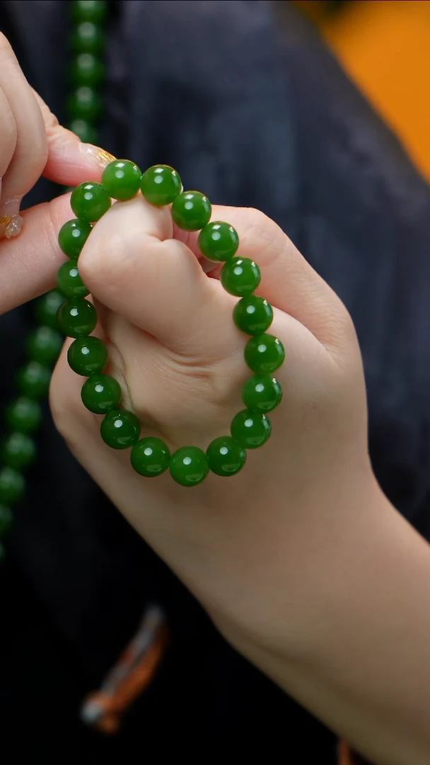 手串未镶嵌和田玉（碧玉）碧玉手串9-10mm 多样性发其一