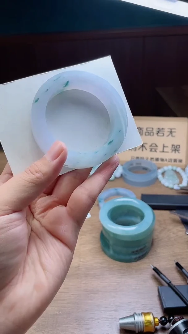 定制翡翠手镯未镶嵌`****·定制