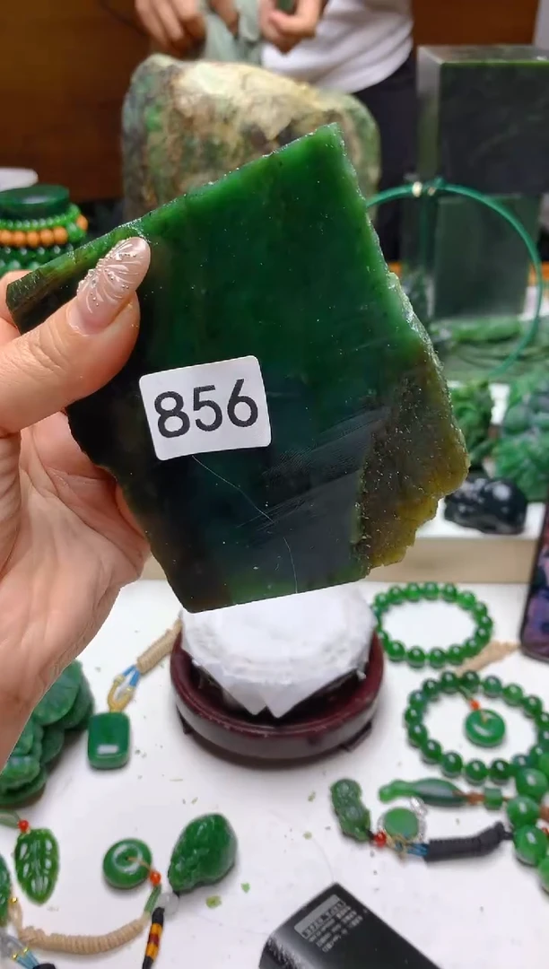 未镶嵌和田玉（碧玉）珠宝半成品1