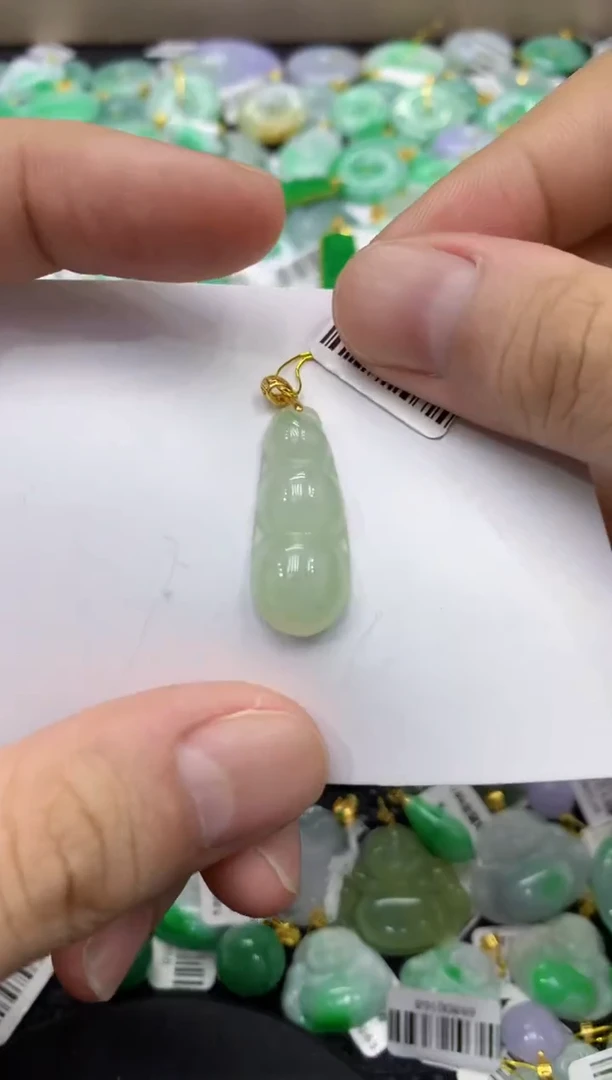 颈饰未镶嵌翡翠天然缅甸翡翠A货