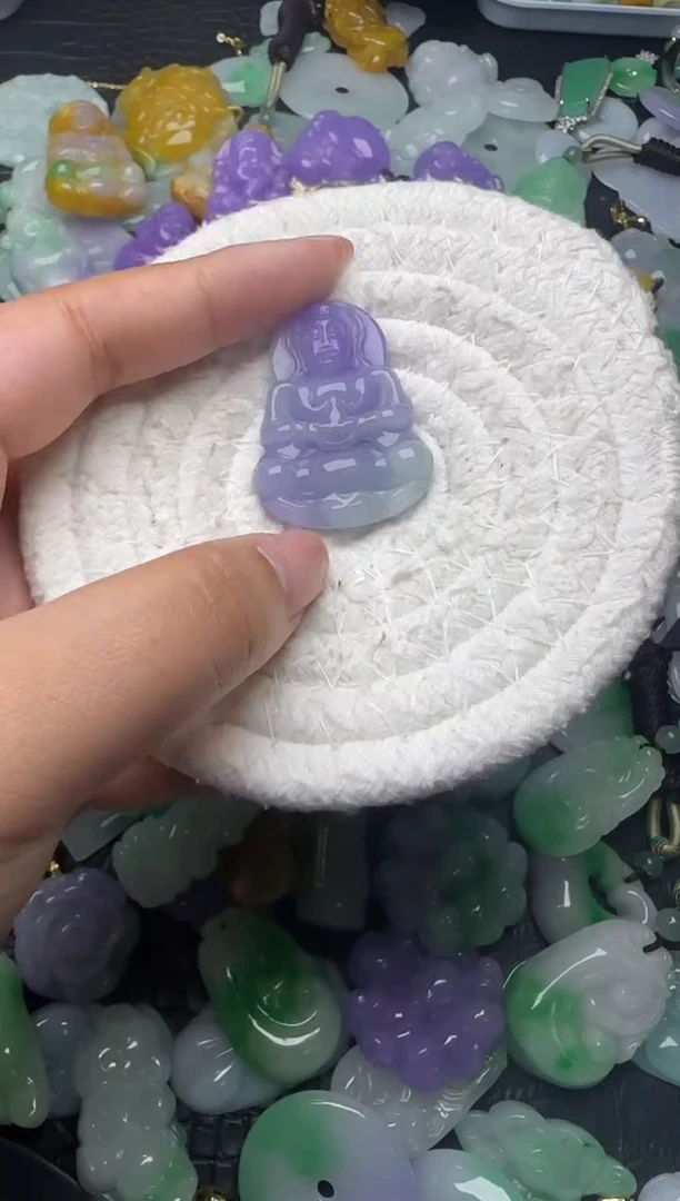 颈饰未镶嵌翡翠缅甸翡翠吊坠