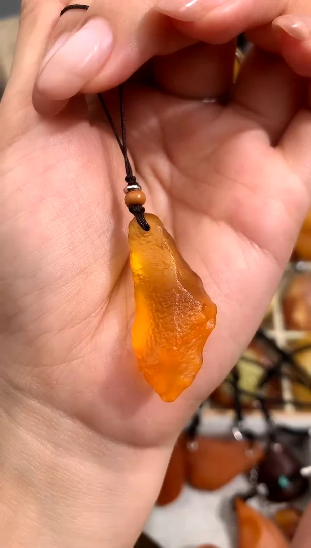 【闪购商品】蜜蜡裸石未镶嵌似玉