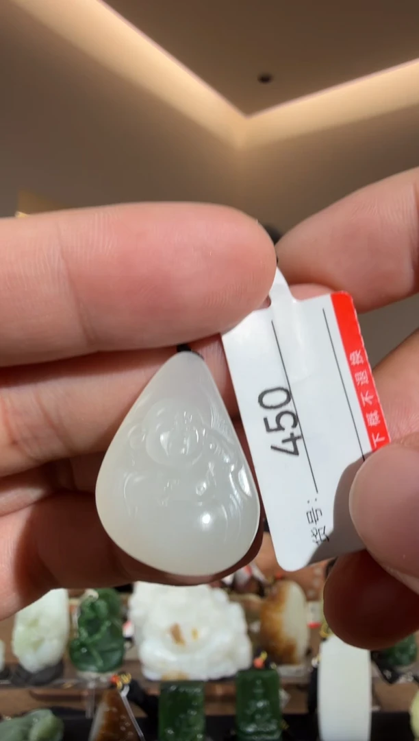 和田玉未镶嵌颈饰1