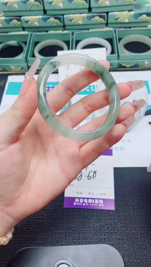 未镶嵌手镯石英质玉92-59