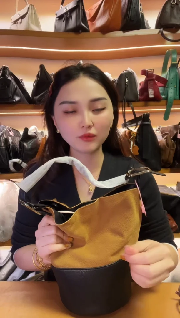 牛皮（革）高端订制时尚百搭女士