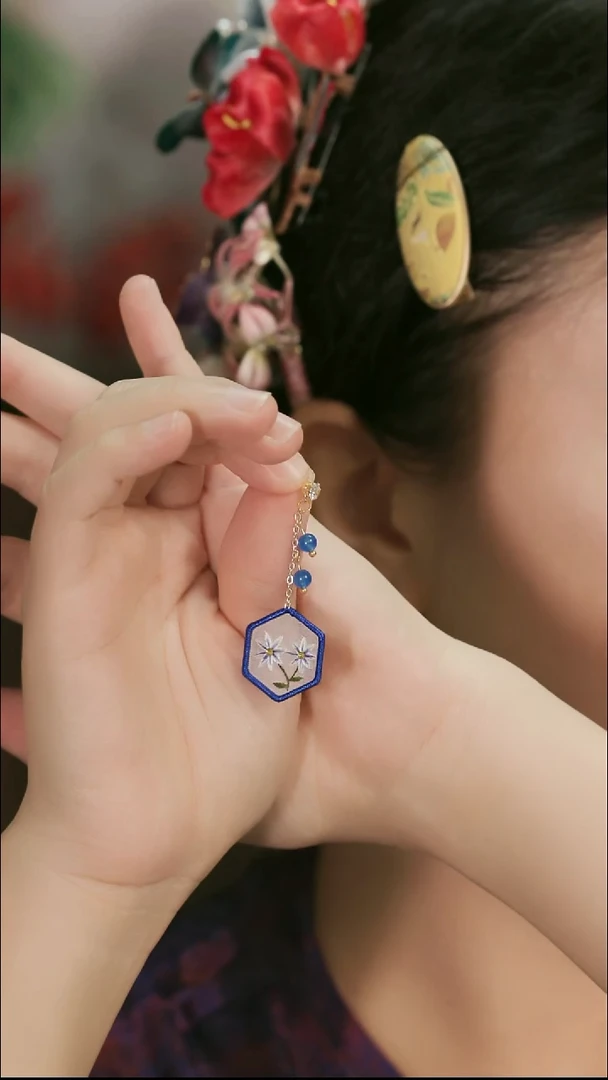 刺绣湘传礼纯手工刺绣耳坠