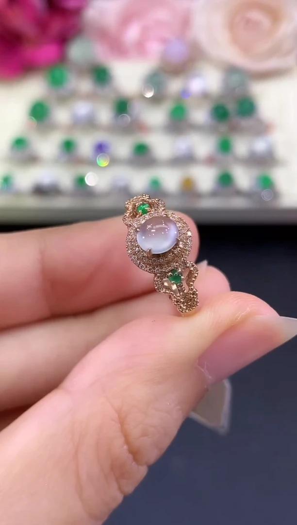 18K金镶嵌戒指翡翠B10