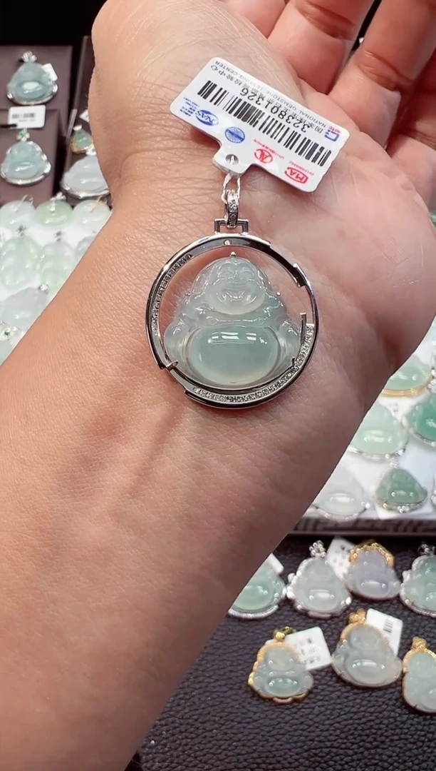 吊坠(不含链)18K金镶嵌翡翠佛公吊坠