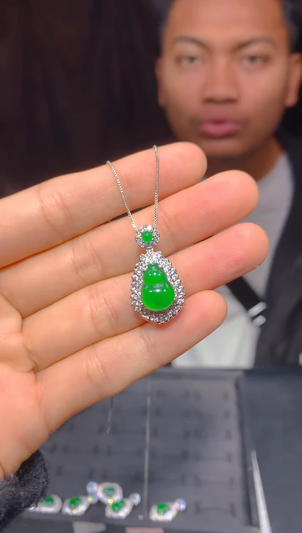 【闪购商品】定制翡翠未镶嵌10多样性发货（发其一）