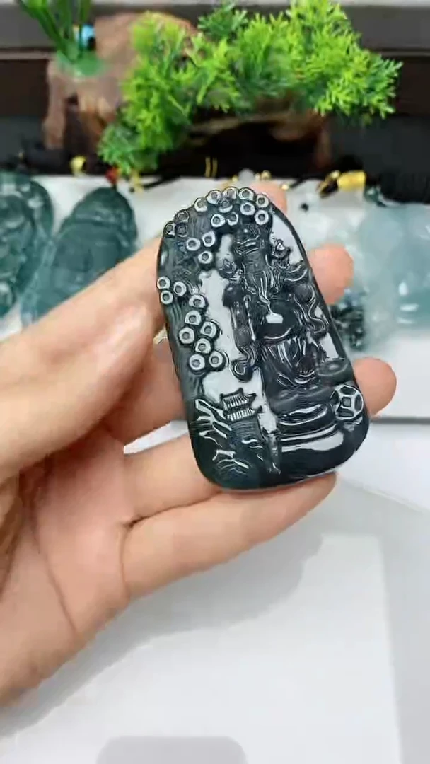 【闪购商品】翡翠颈饰未镶嵌