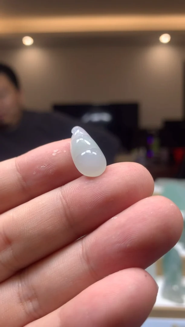 未镶嵌定制翡翠挂件