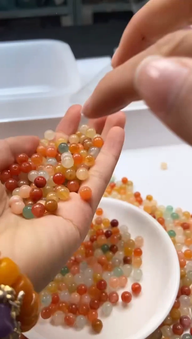 颈饰未镶嵌石英岩玉W3322-6mm* 40颗