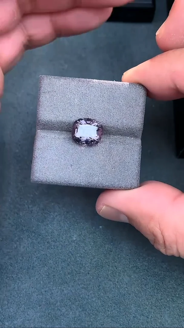 未镶嵌裸石尖晶石4.9克拉