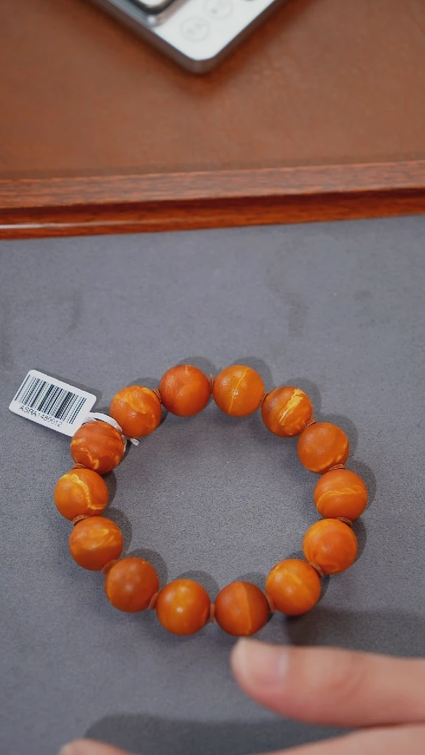 未镶嵌琥珀珠宝奇石28