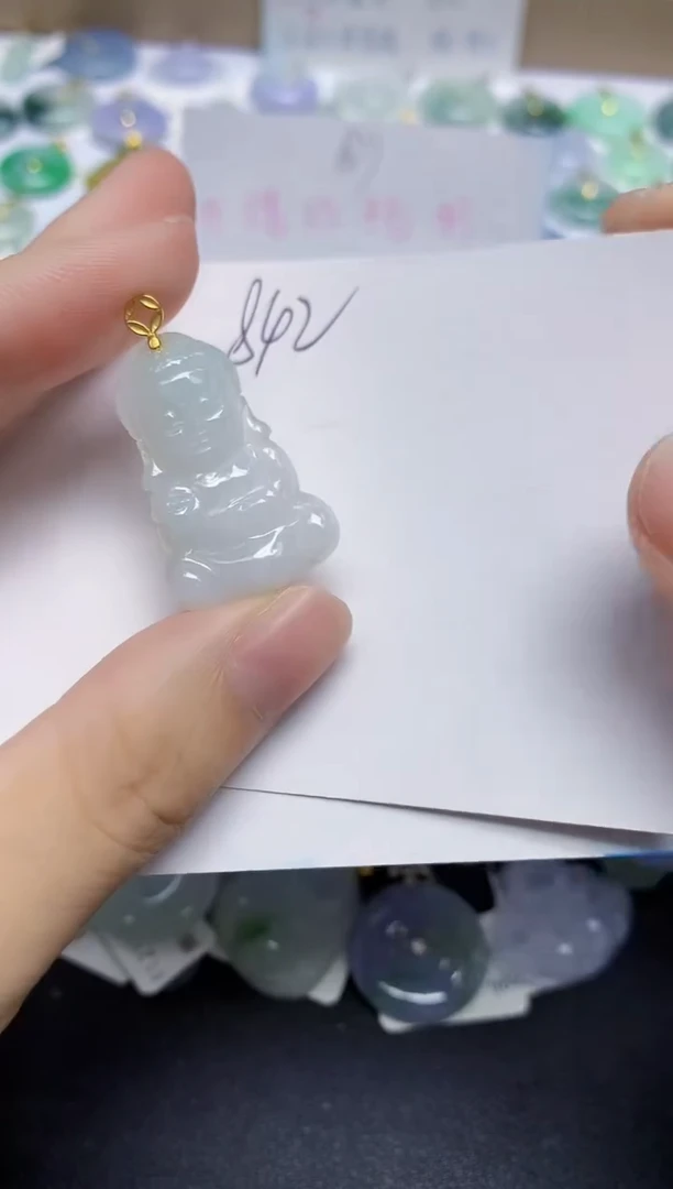 颈饰未镶嵌翡翠天然缅甸翡翠A货翡翠百元以上9元证书费自理