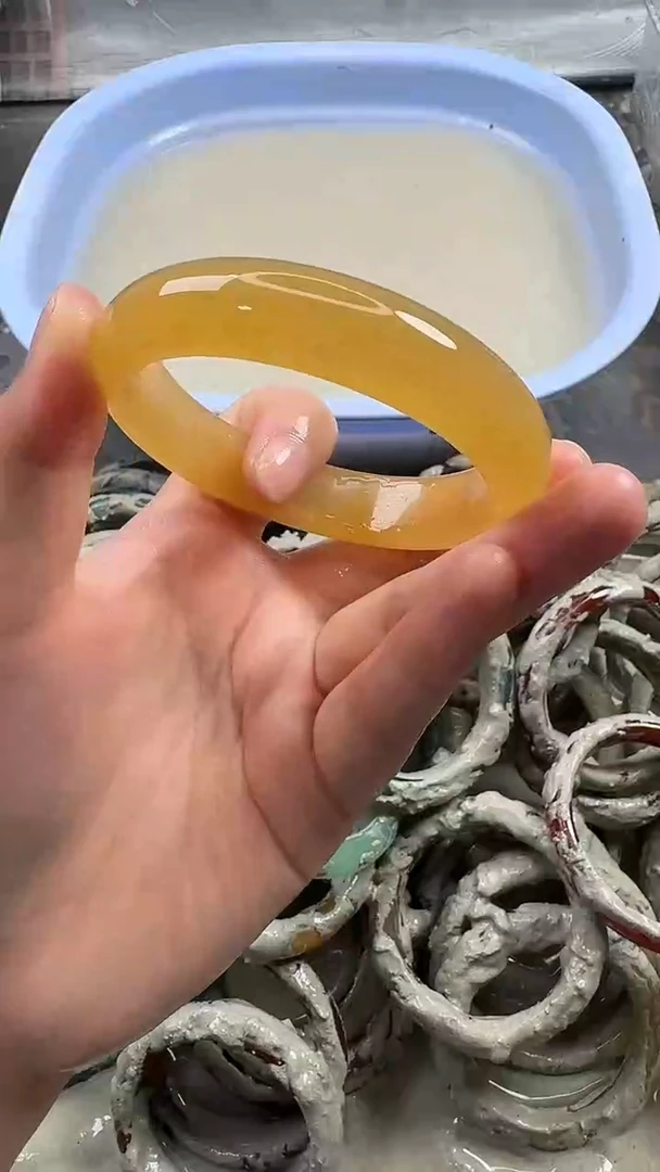 未镶嵌手镯石英质玉10 6160