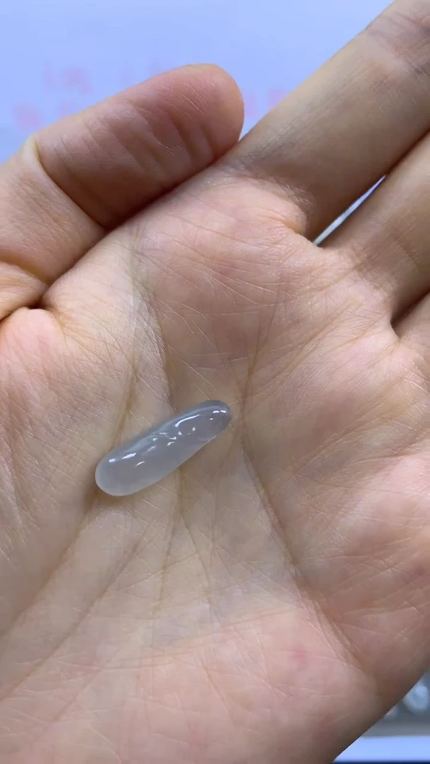 颈饰未镶嵌翡翠暖*?缅甸天然A货翡翠