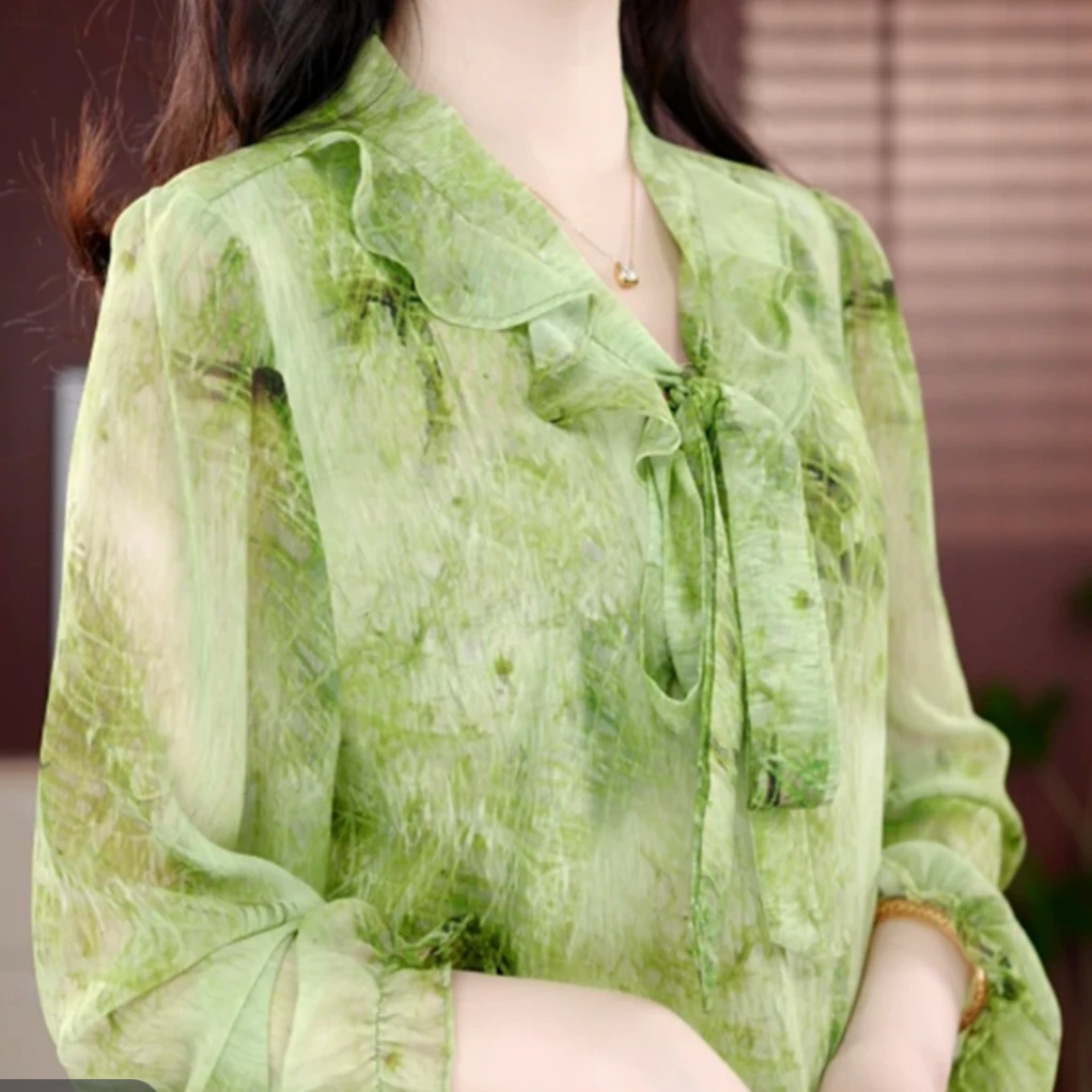 2025新款绿意洇染时尚荷叶飘带减龄春季洋气气质女士小衫