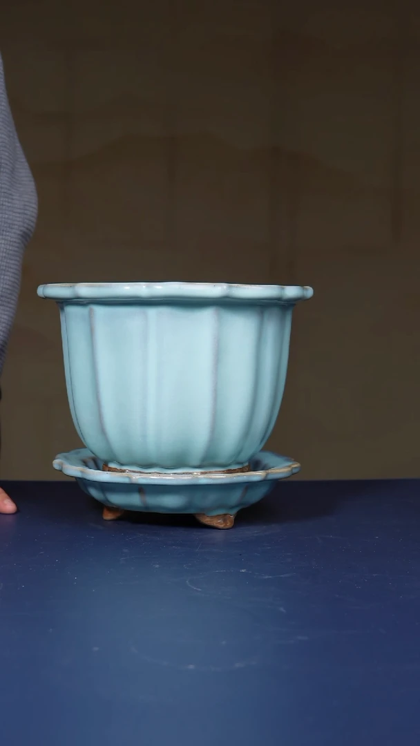 【闪购商品】摆件钧瓷宋钧菱口式花盆