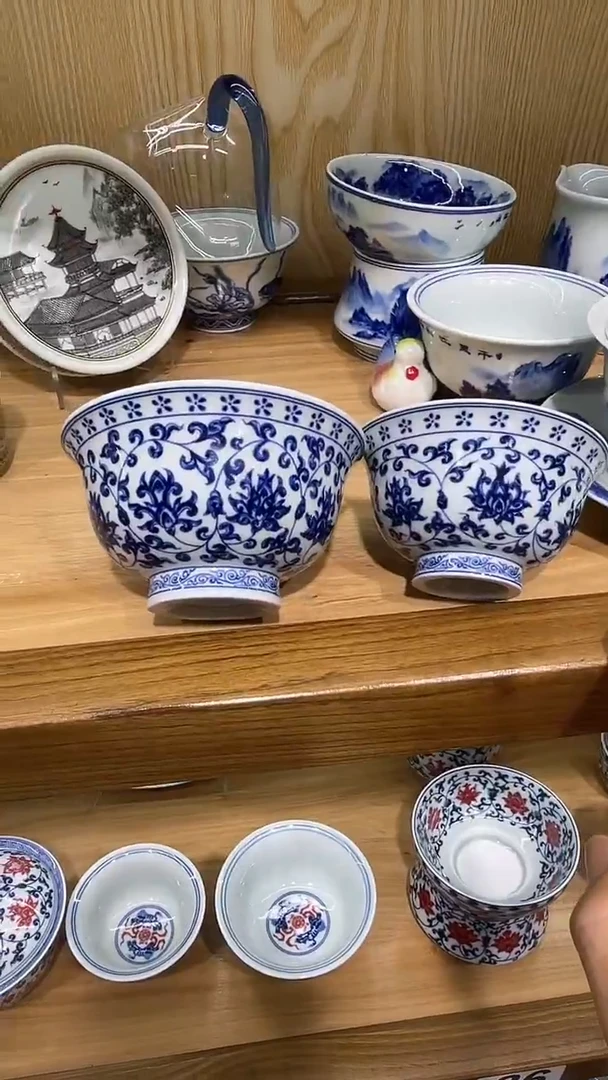 景德镇高温瓷缠枝莲大压手小压手
